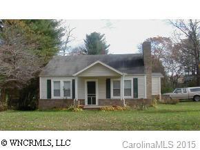 177 Half Circle Lane, Hendersonville, NC 28758