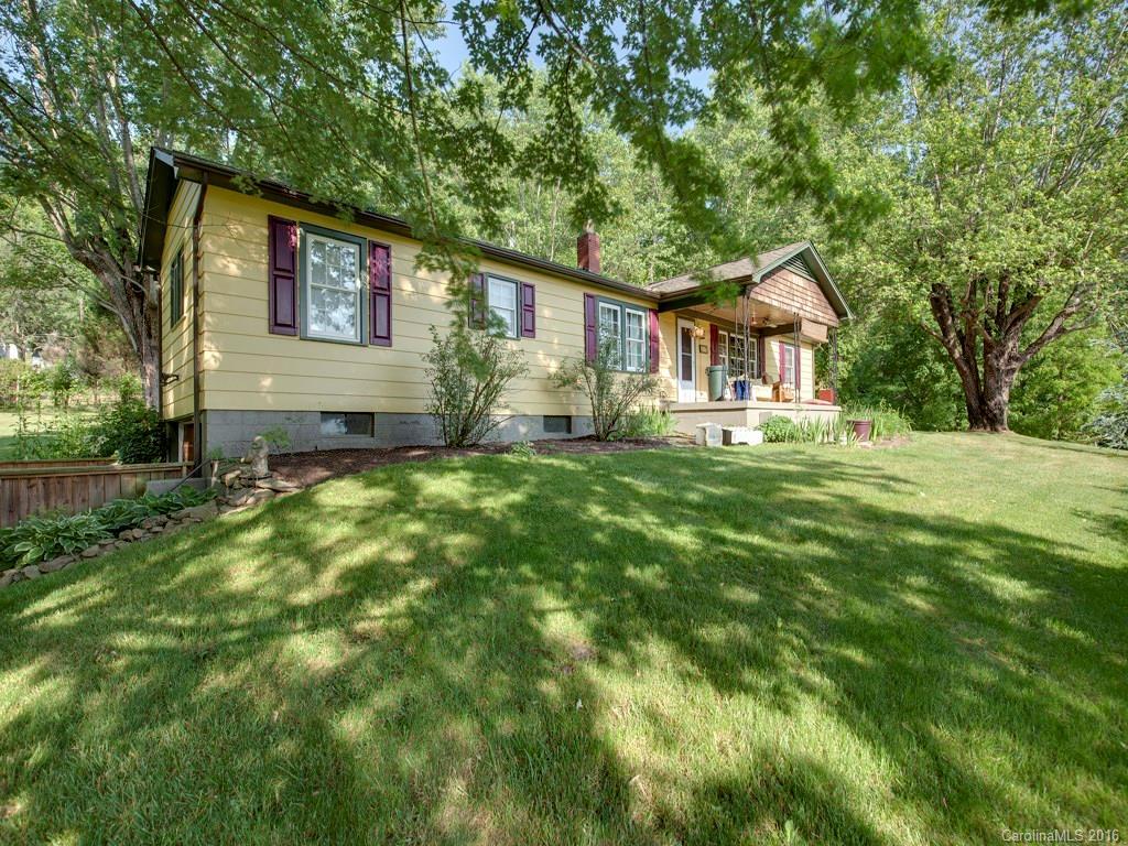 217 Morgan Cove Rd., Candler, NC 28715