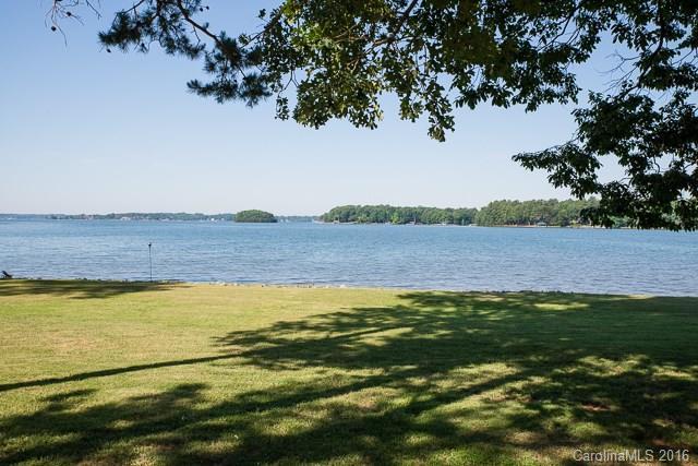 109 Thrasher Ln., Mooresville, NC 28117