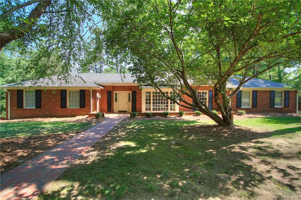 40 Lakewood Ct., Concord, NC 28027