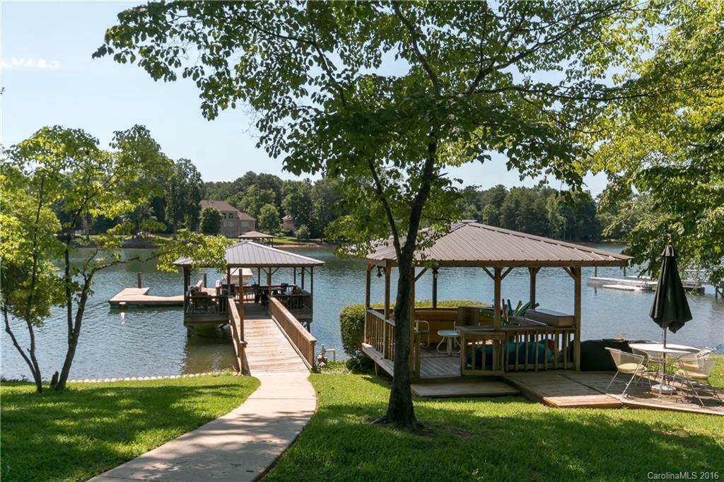 223 Barber Loop, Mooresville, NC 28117