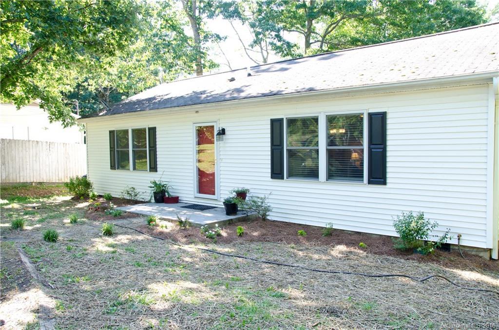 12 Pensacola Ave., Arden, NC 28704