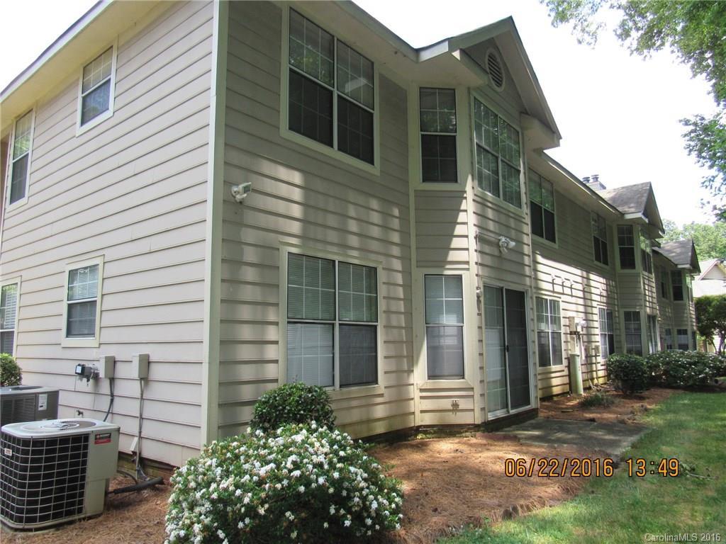 5909 Amity Springs Dr., Charlotte, NC 28212