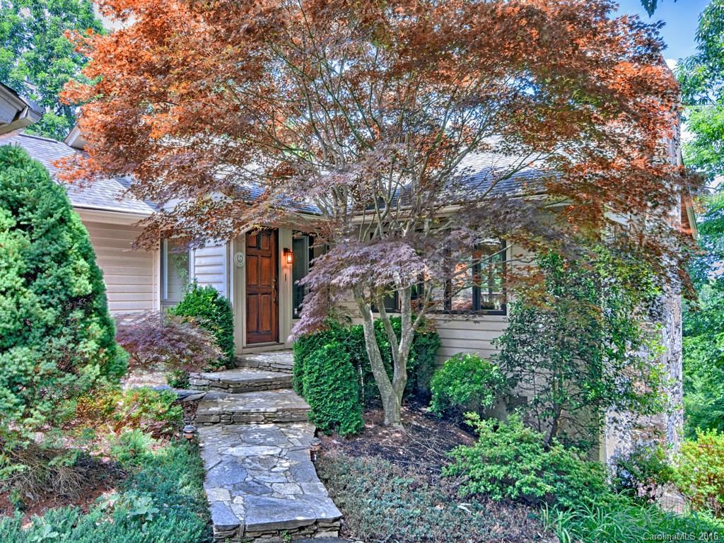 105 Woodglen Ct. #39, Flat Rock, NC 28731