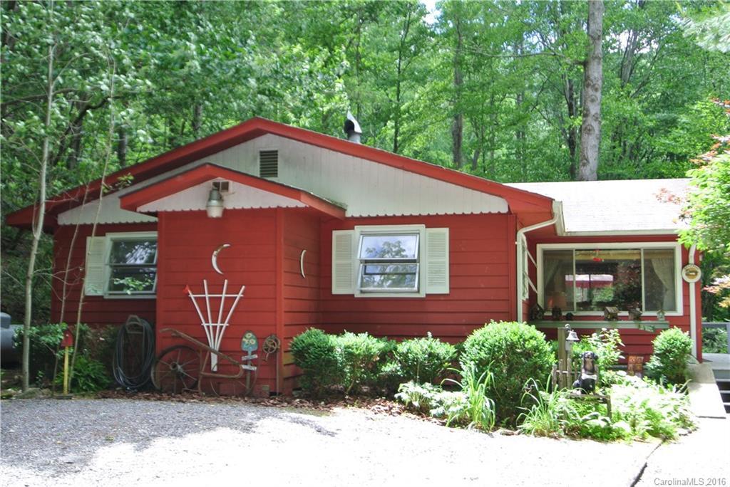 929 Winter Star Rd., Burnsville, NC 28714