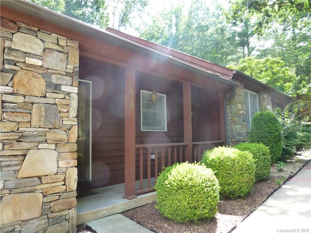 16 Pine Oak Cir., Etowah, NC 28729