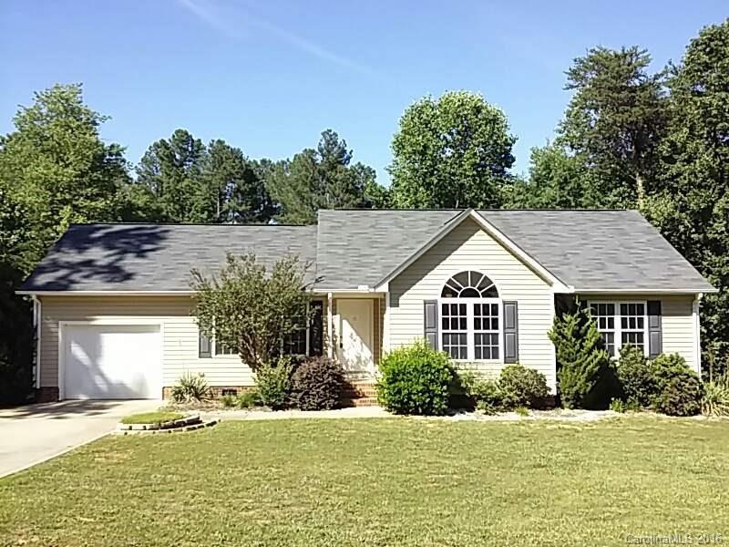 2052 Lynmore Dr., Sherrills Ford, NC 28673
