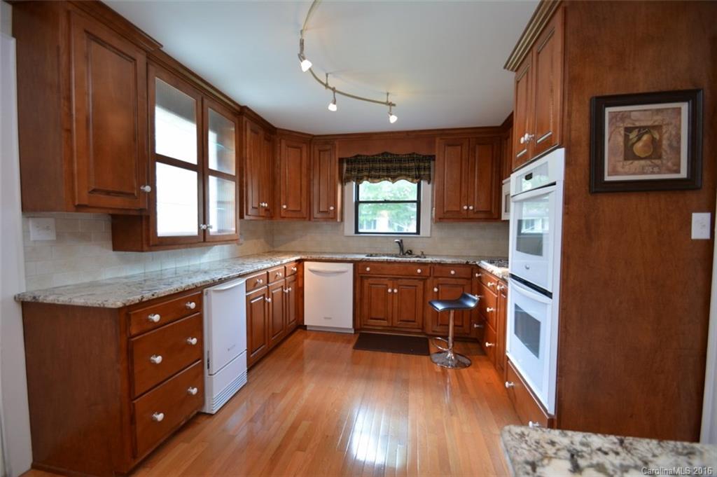 610 S Poplar St., Lincolnton, NC 28092