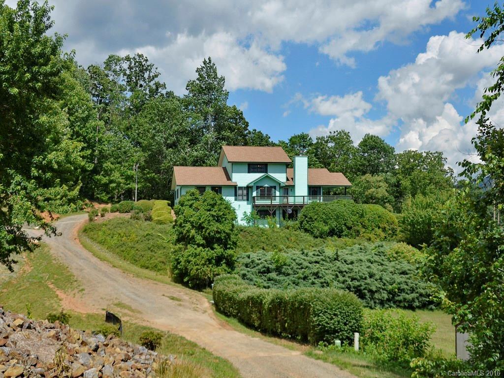 136 Curtis Dr., Waynesville, NC 28786