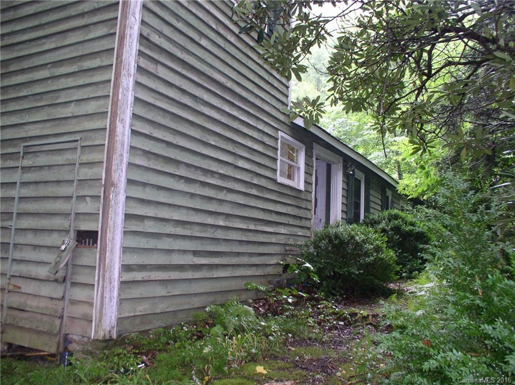 2099 South Toe River Rd., Burnsville, NC 28714