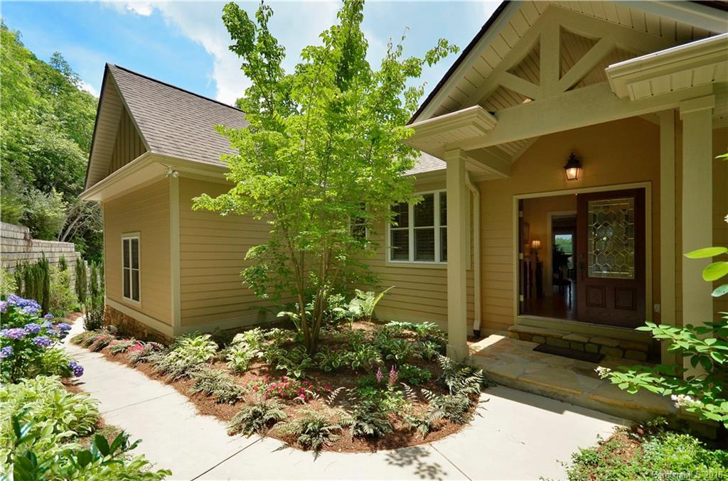 110 Waterfall Cove, Hendersonville, NC 28739