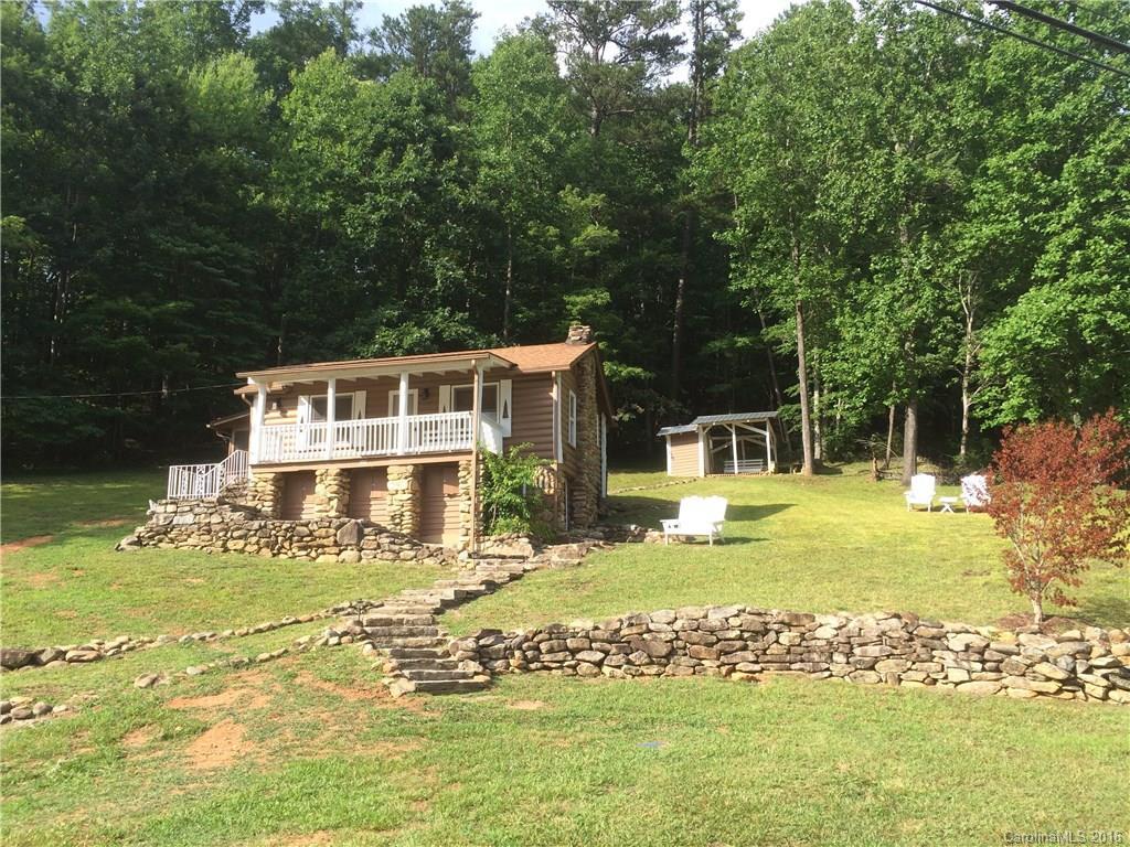 102 Jack London Ct., Lake Lure, NC 28746