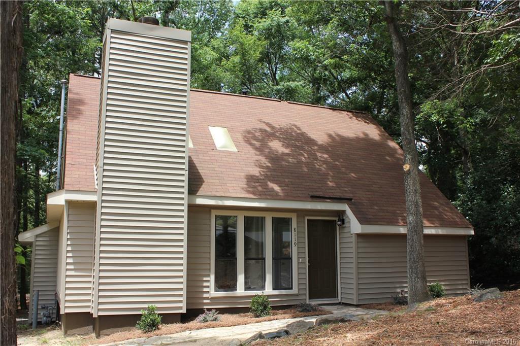 8119 Tiburon Cir., Charlotte, NC 28215