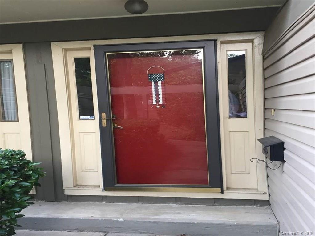 3715 Winding Creek Ln., Charlotte, NC 28226