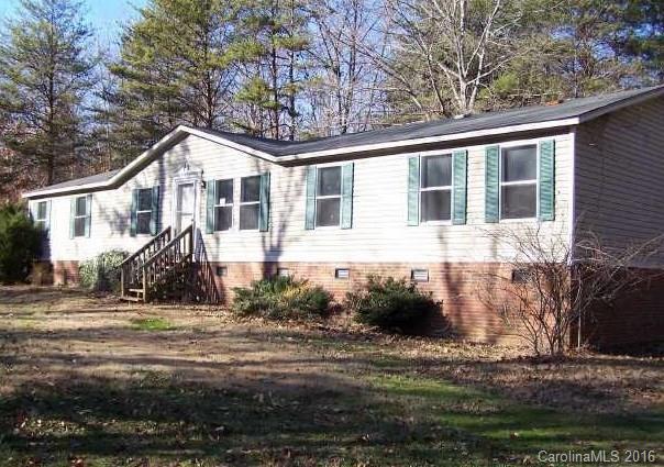 2746 Corral Ln., Lincolnton, NC 28092