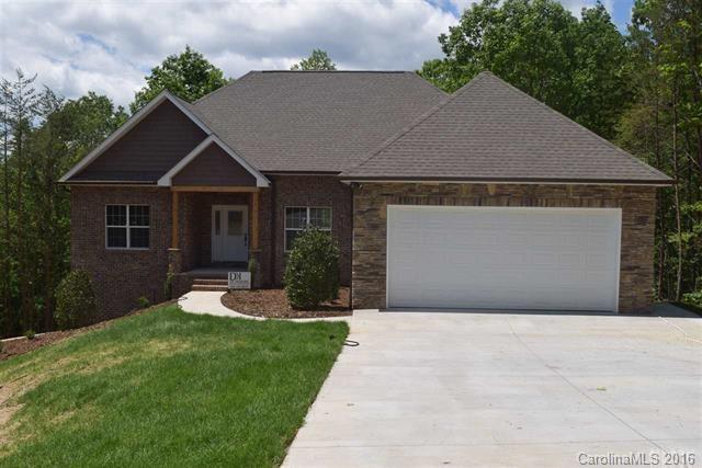 3952 Pineknoll Dr., Hickory, NC 28602