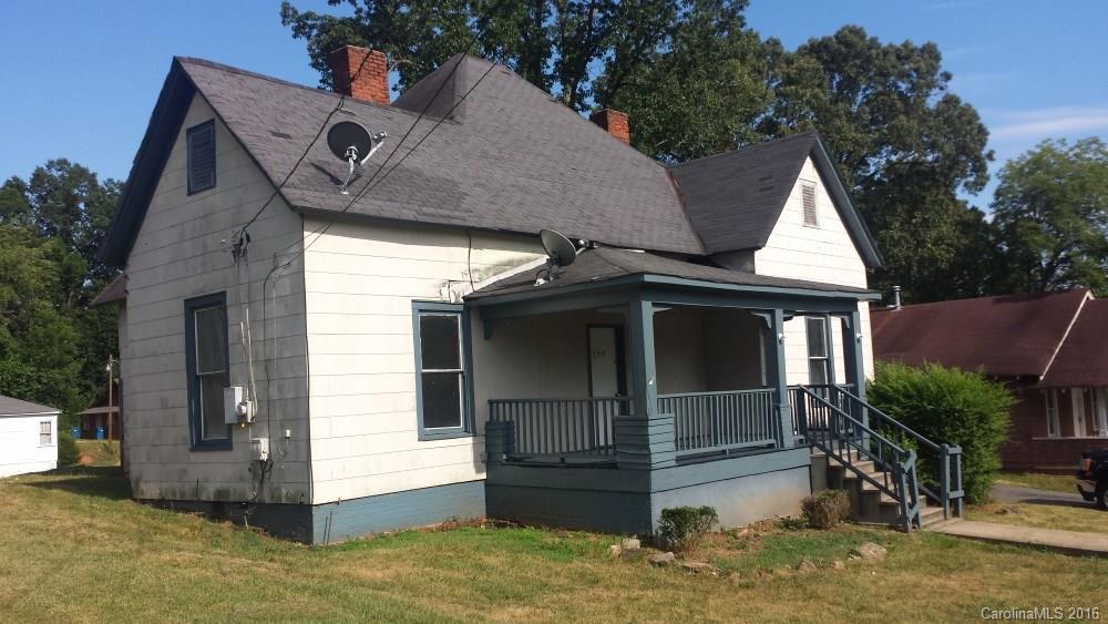 239 1st St., Hickory, NC 28602