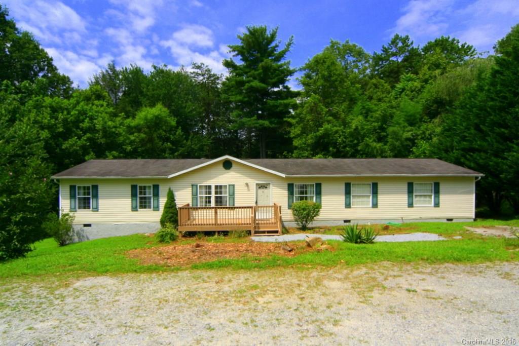 116 Forest Edge Dr., Hendersonville, NC 28792