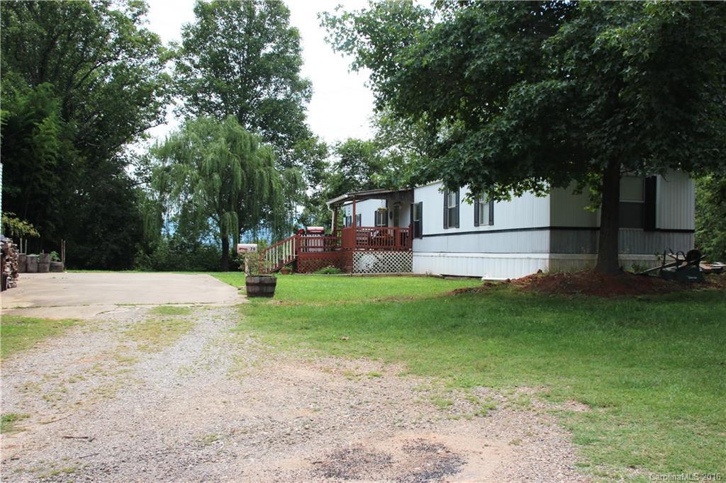 79 Ingle Rd., Asheville, NC 28804