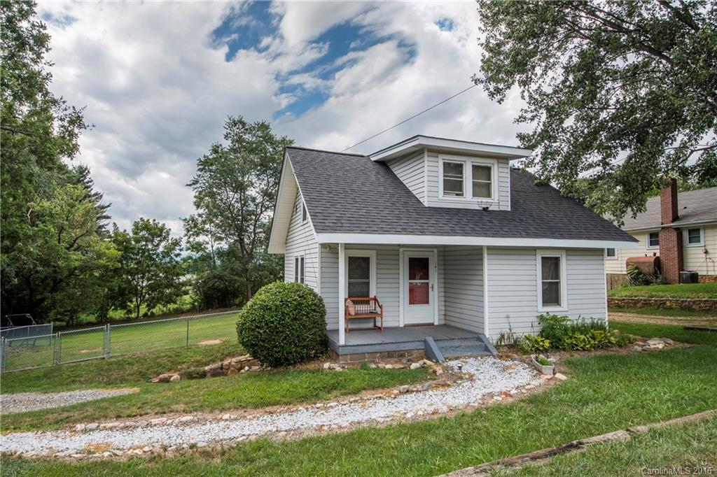 141 Dewey Ave., Canton, NC 28716