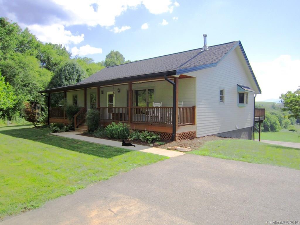 57 Magnolia Dr., Canton, NC 28716