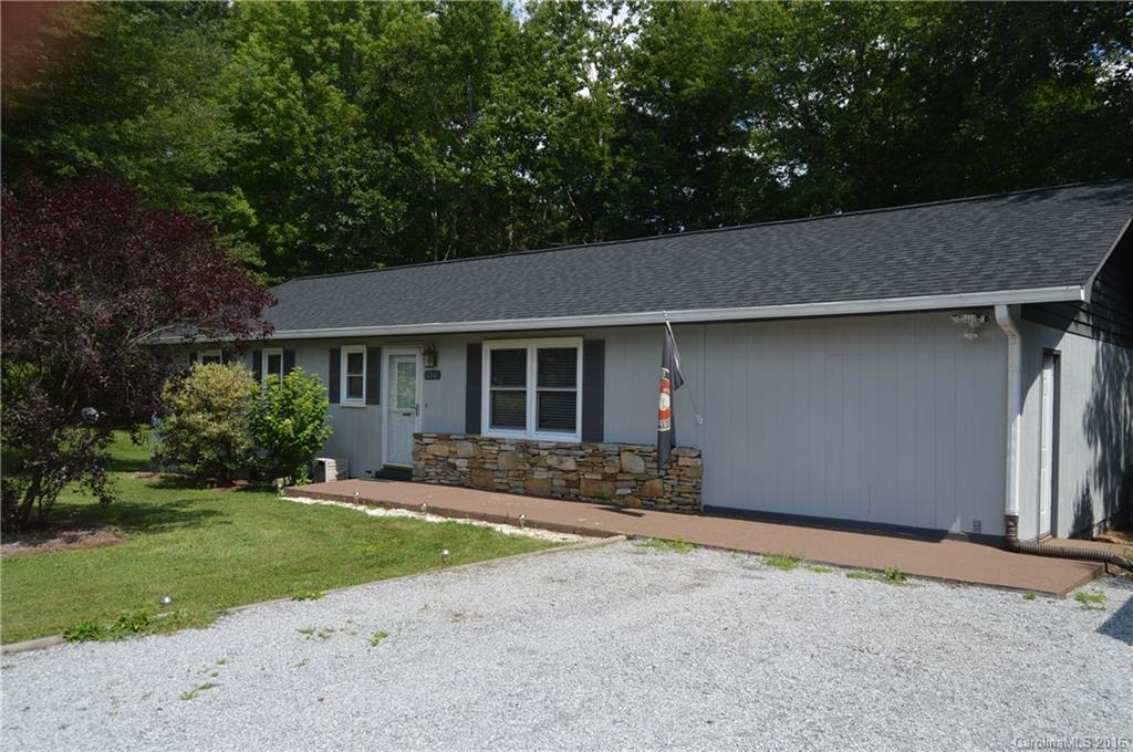 108 Joanne Ln., Hendersonville, NC 28792