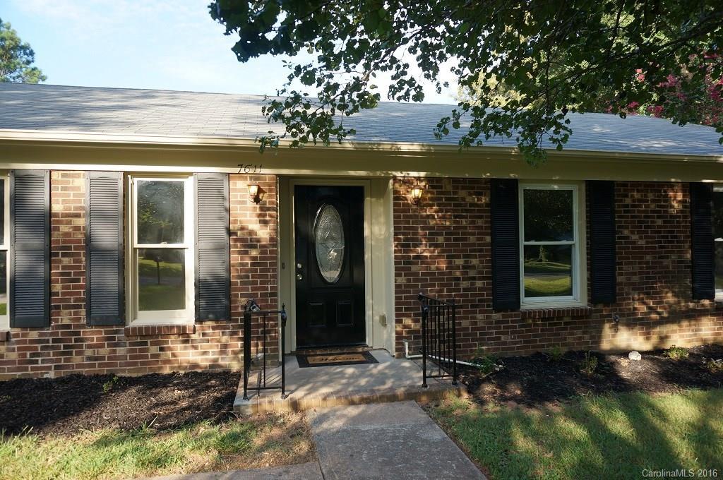 7611 Farm Gate Dr., Charlotte, NC 28215