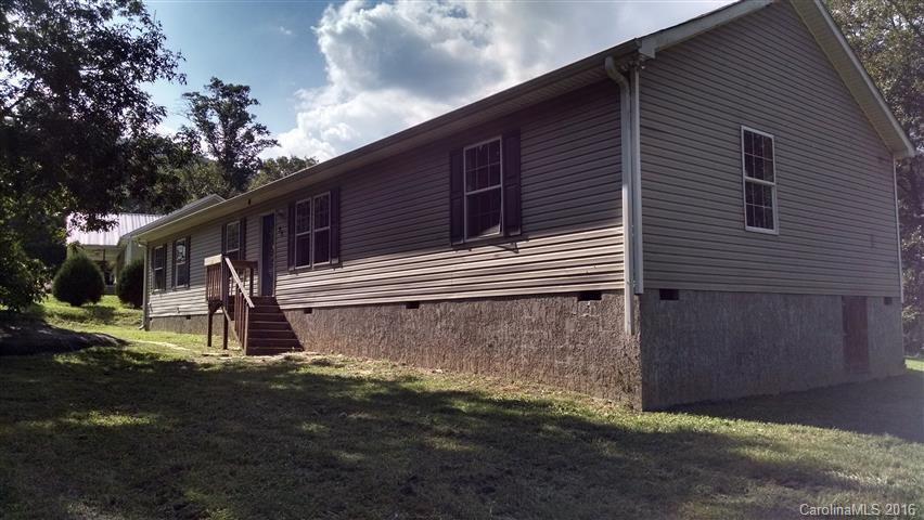 25 Reed Rd., Fairview, NC 28730