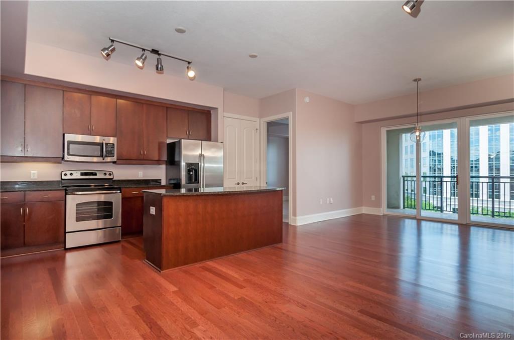 4620 Piedmont Row Dr. #605, Charlotte, NC 28210