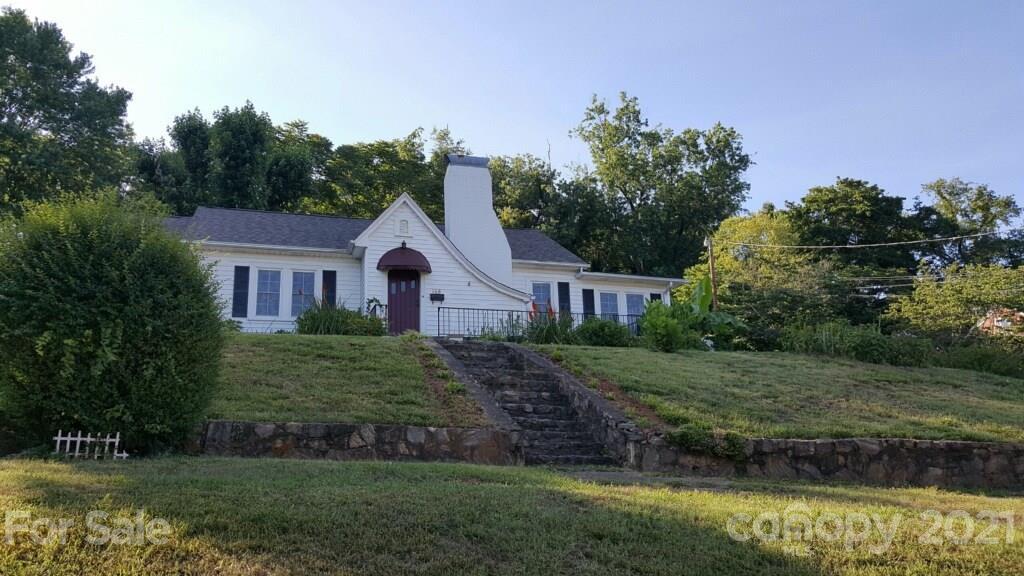668 Pennton Ave., Lenoir, NC 28645