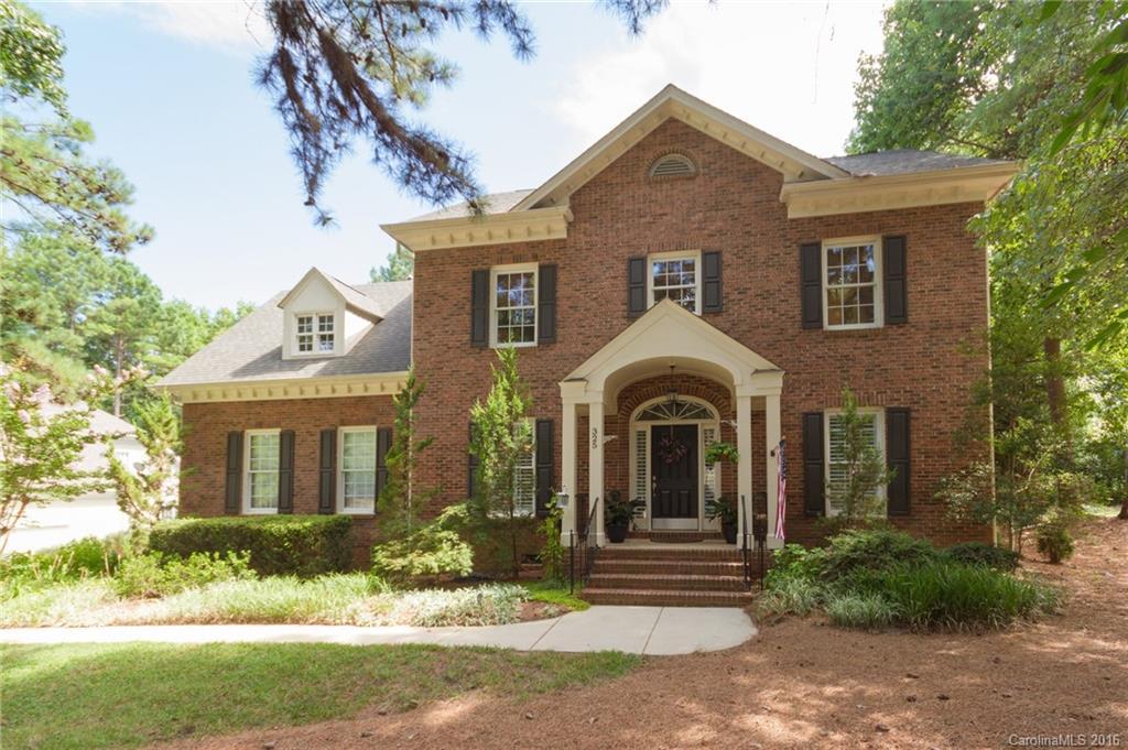 325 Bay Harbour Rd., Mooresville, NC 28117