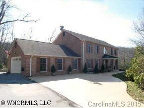 911 Davis Mountain Road, Hendersonville, NC 28739