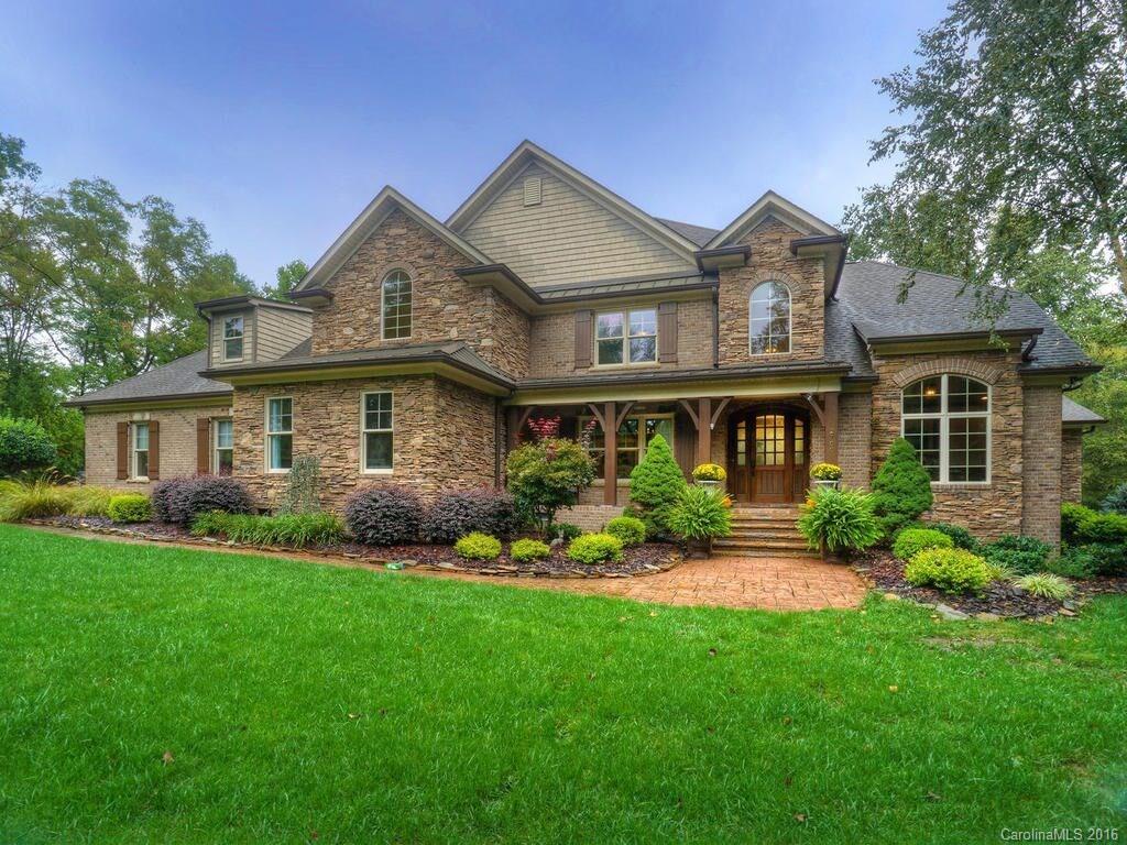 2700 Laugenour Pl., Kannapolis, NC 28081