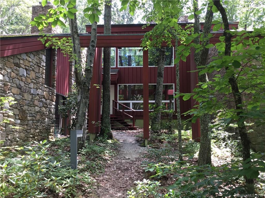 91 Little Rainbow Mountain Rd., Black Mountain, NC 28711