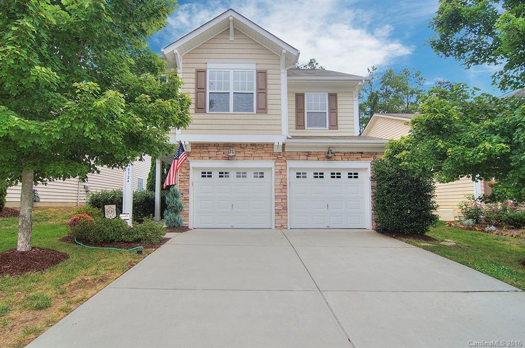 9724 Dominion Crest Dr., Charlotte, NC 28269