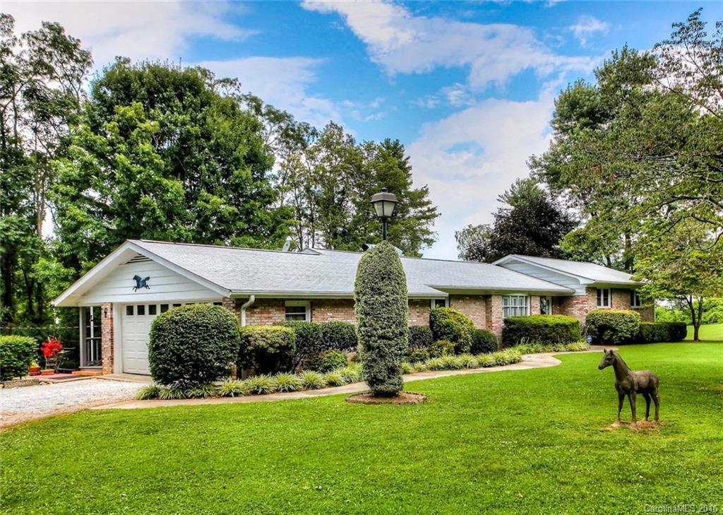 122 Edney St., Hendersonville, NC 28792