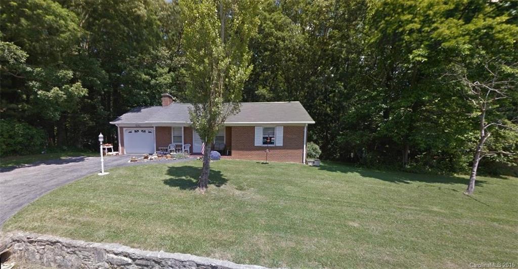 530 Carson Dr. #6, Hendersonville, NC 28792