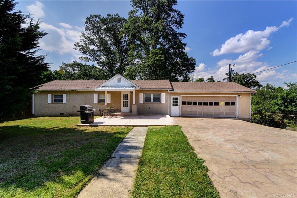 201 Cedar Hill Rd., Asheville, NC 28806