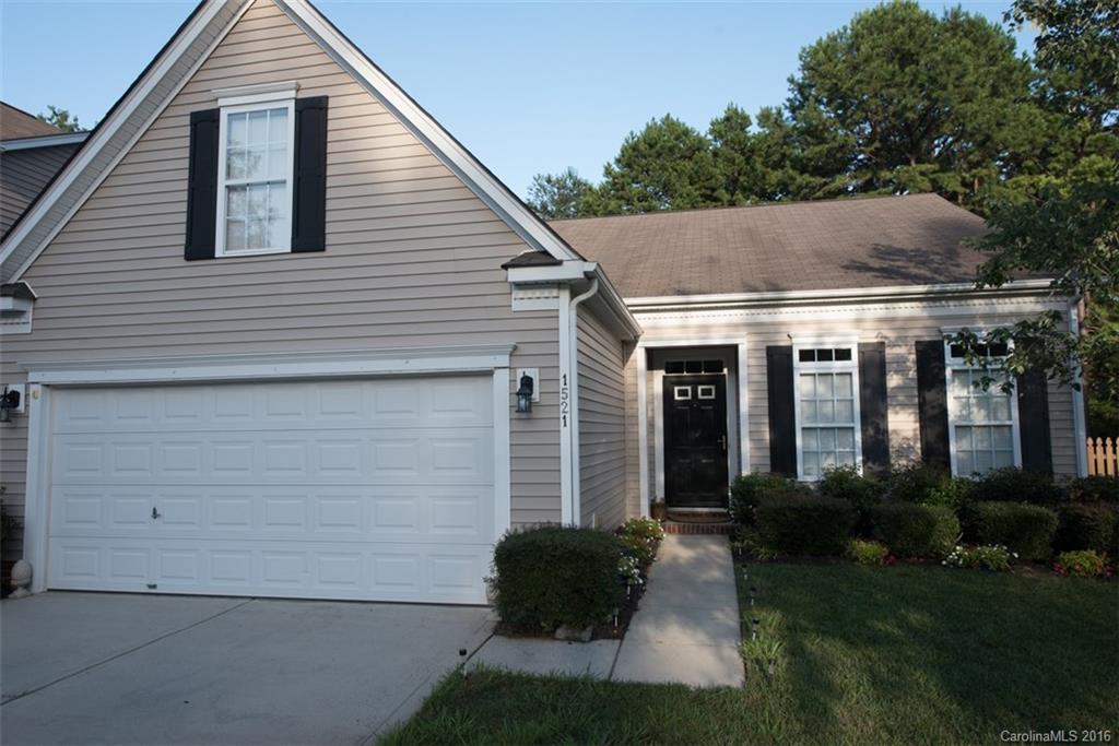 1521 Bucklebury Ct., Charlotte, NC 28269