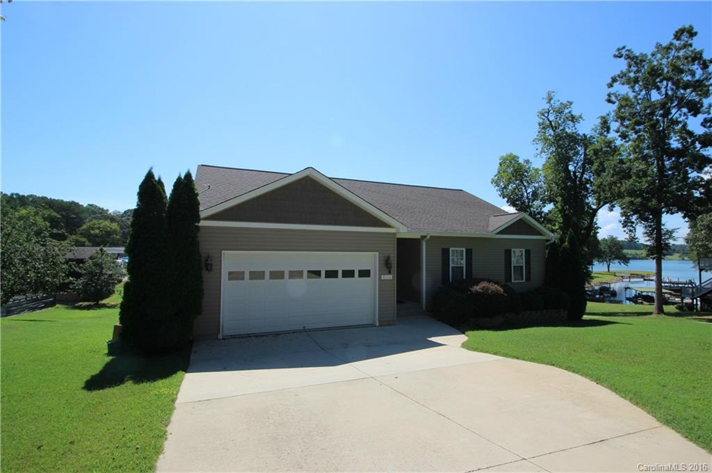 4516 Enoch Dr., Sherrills Ford, NC 28673