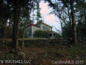 999 Summit Grade Way, Saluda, NC 28773
