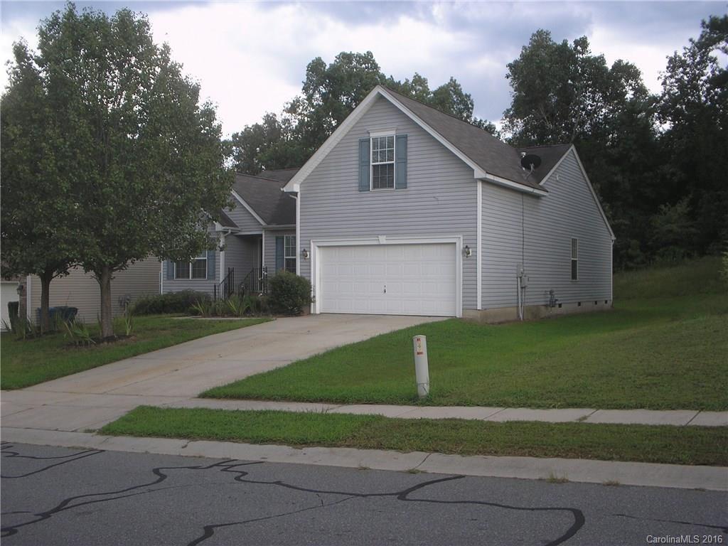 1643 Moss Creek Dr., Harrisburg, NC 28075