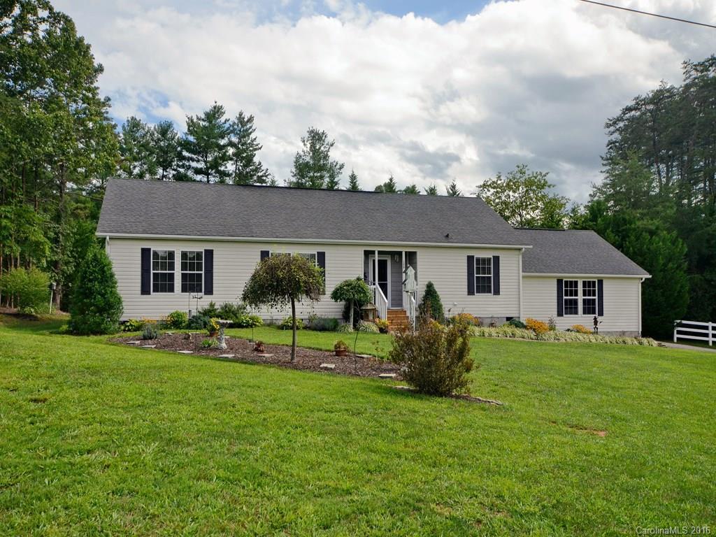 146 Macedonia Rd., Asheville, NC 28804