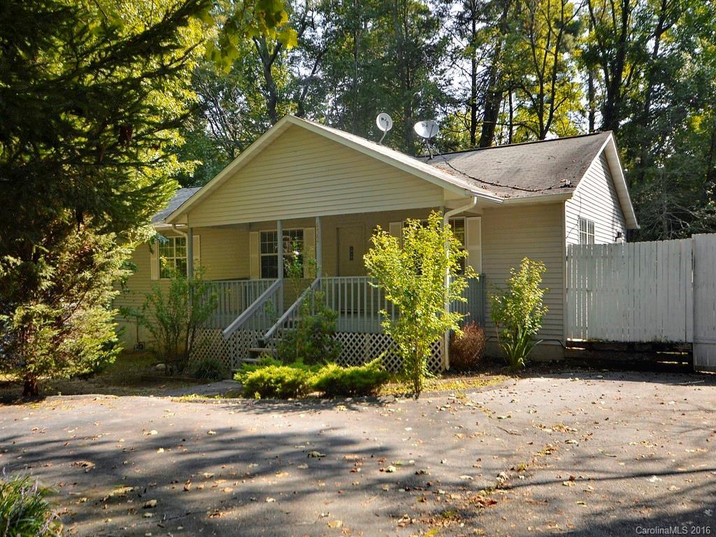 432 Courtland Blvd., Hendersonville, NC 28791