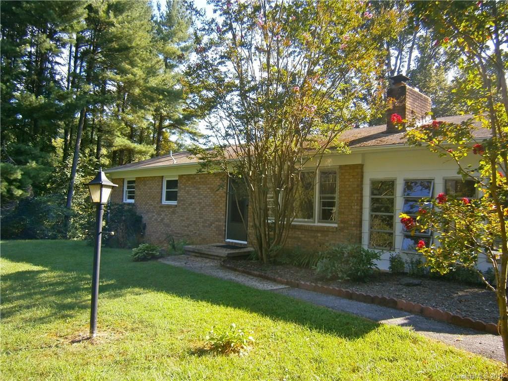 854 Glenn Bridge Rd., Arden, NC 28704