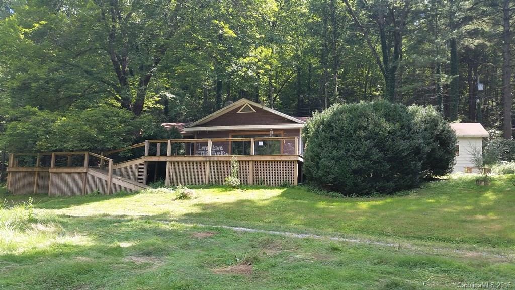 34 Stardust Ln., Hendersonville, NC 28739