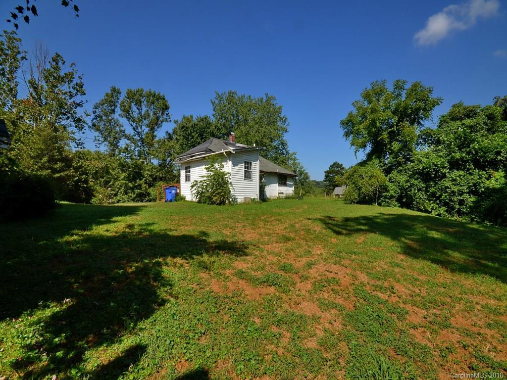 69 East St., Asheville, NC 28803