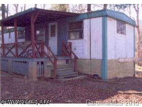 53 Oakwood Road, Hendersonville, NC 28791