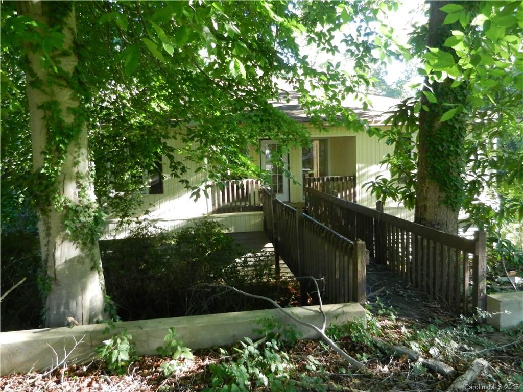 2416 Essen Ln., Gastonia, NC 28054