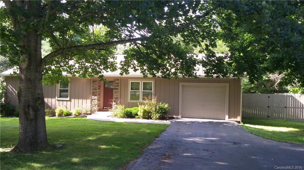 218 Blue Ridge Rd., Black Mountain, NC 28711